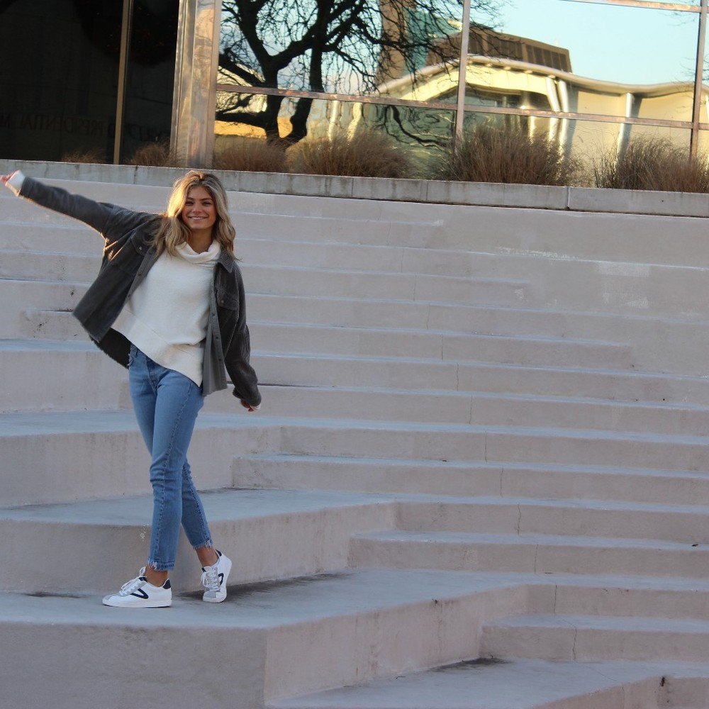 Meet your Posher, Hannah